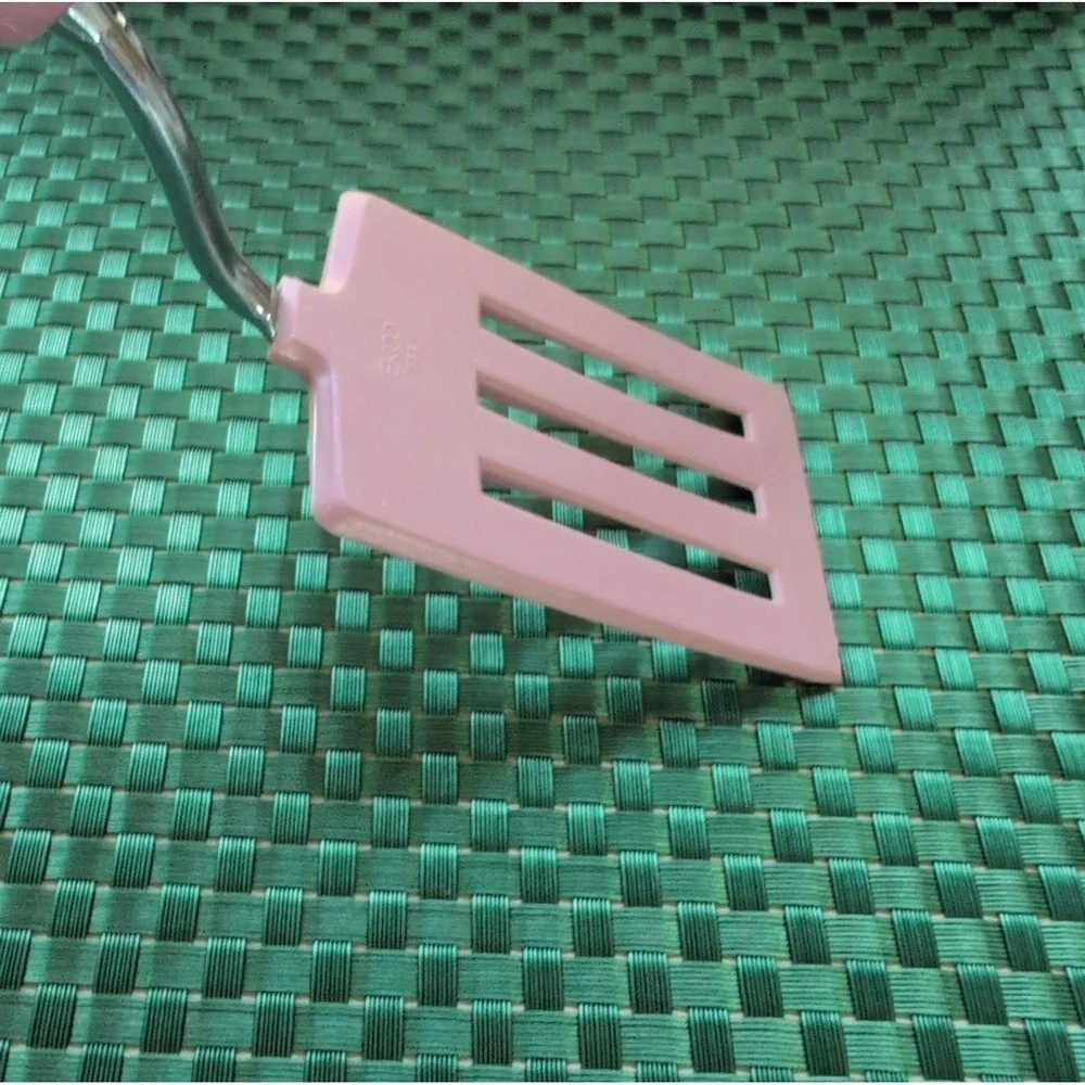 EKCO Spatula Slotted Pink Nylon Turner With Plastic Handle Vtg USA *Handle Melts